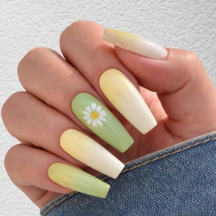 manucure ongle coffin